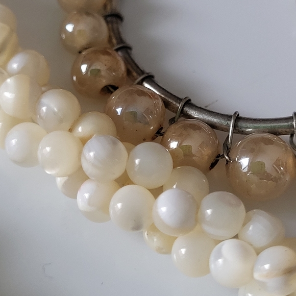 Vintage Mother of Pearl Twisted Necklace with Complimentary Contemporary Earring - Picture 4 of 16